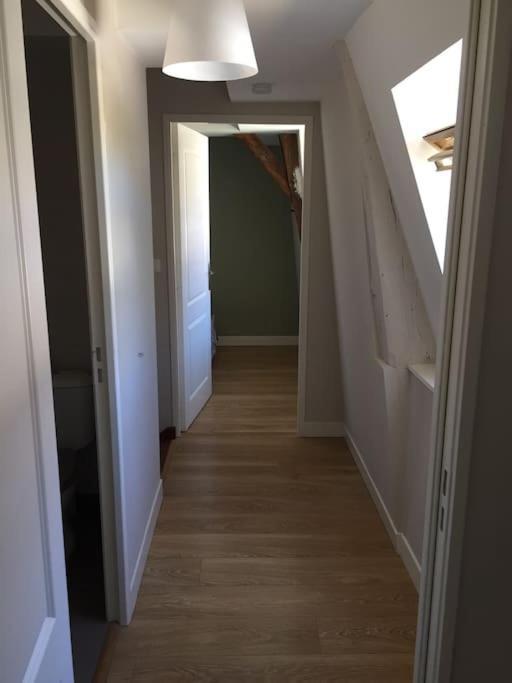 Bel Au Bord De L'eau Proche Gare Avec Wifi Appartement Auxerre